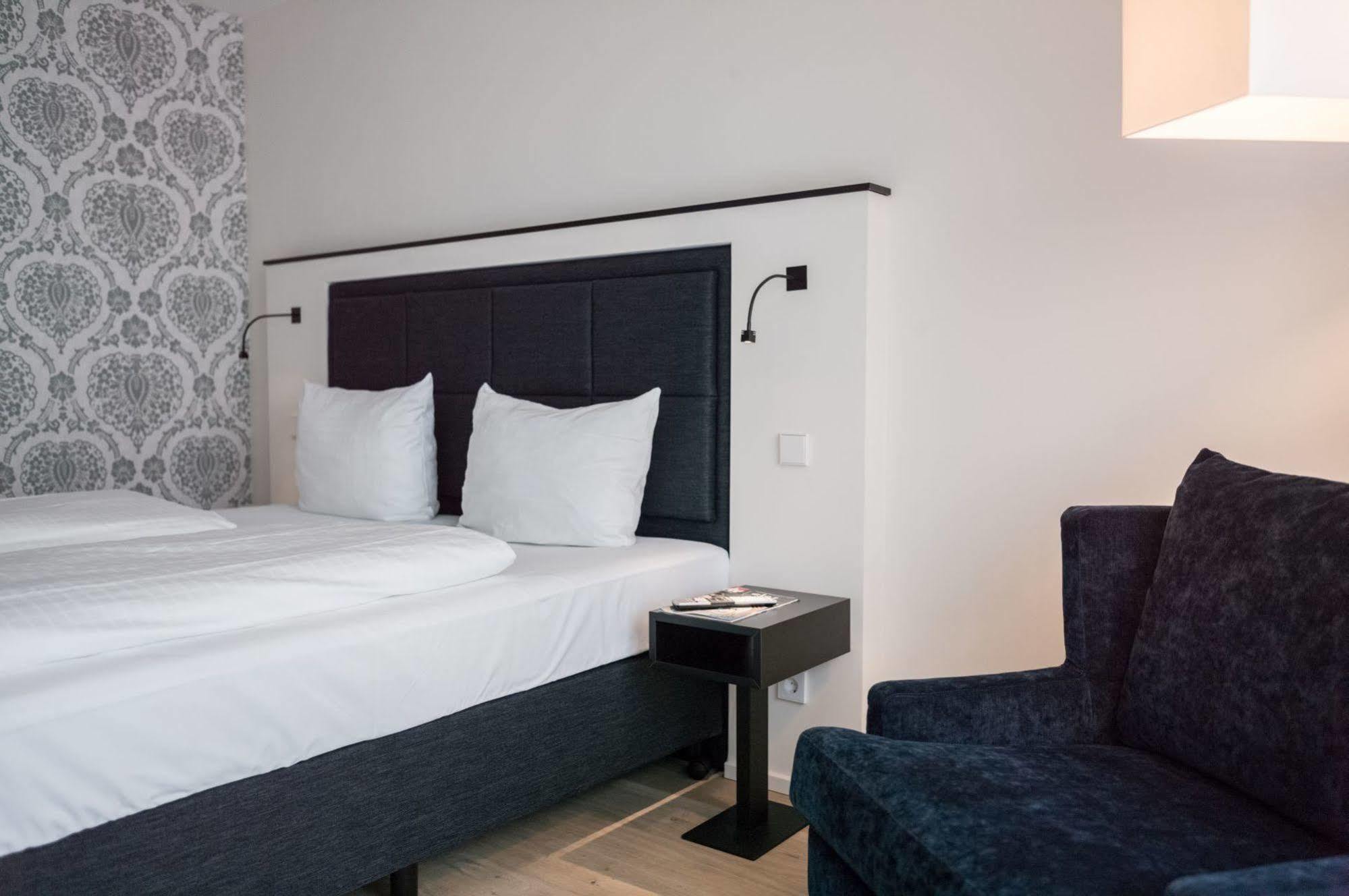 Suytes Aparthotel Heidelberg Exteriör bild